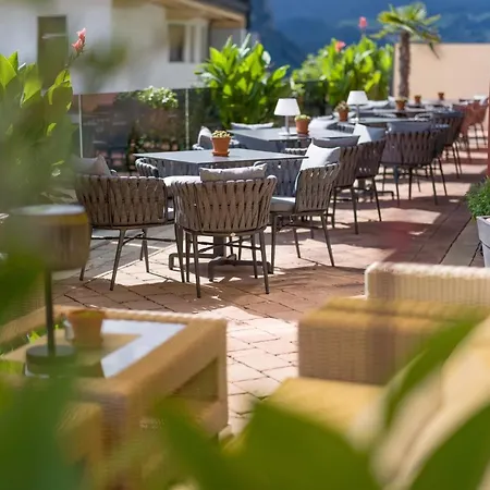 Hotel Sonnleiten Ski- Und Motorradhotel Bruck Im Zillertal