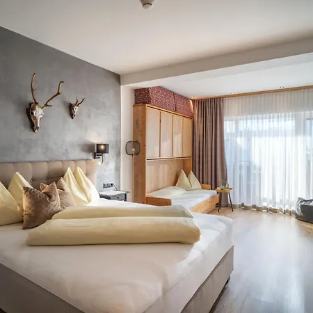 Sonnleiten Ski- Und Motorradhotel Bruck Im Zillertal