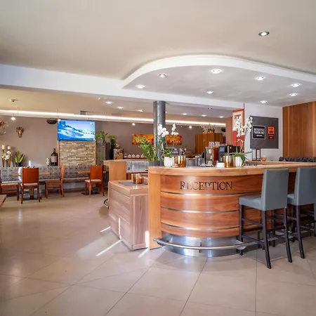 Ξενοδοχείο Sonnleiten Ski- Und Motorradhotel Bruck Im Zillertal 3*