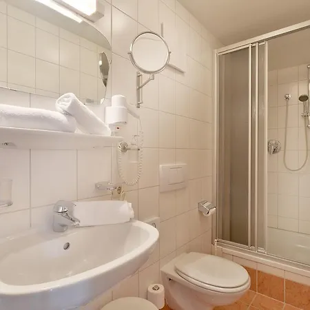 Sonnleiten Ski- Und Motorradhotel Bruck Im Zillertal Hotel Bruck am Ziller