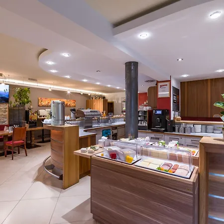 Das Sonnleiten Ski- Und Motorradhotel Bruck Im Zillertal Hotel