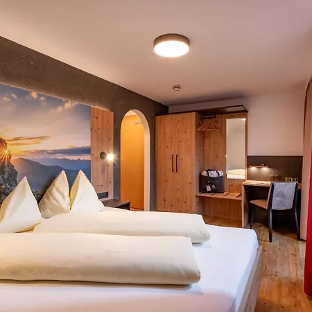 Das Sonnleiten Ski- Und Motorradhotel Bruck Im Zillertal 3* Bruck am Ziller