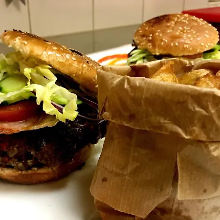 Hotel Sonnleiten Ski- Und Motorradhotel Bruck Im Zillertal 3*